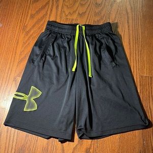 Under Armour men’s shorts size small
